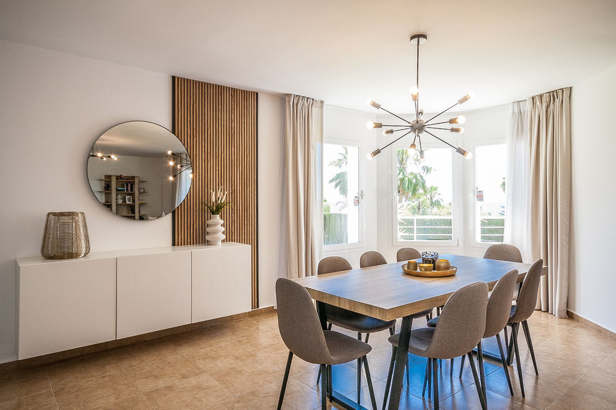 6 Bed Townhouse for sale in Estepona Costa Del Sol, Málaga, Spain