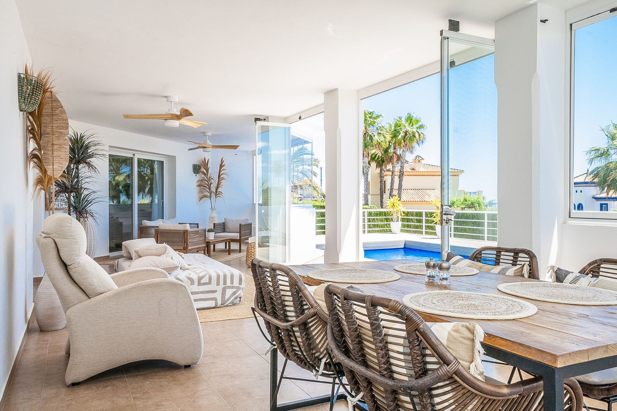 6 Bed Townhouse for sale in Estepona Costa Del Sol, Málaga, Spain