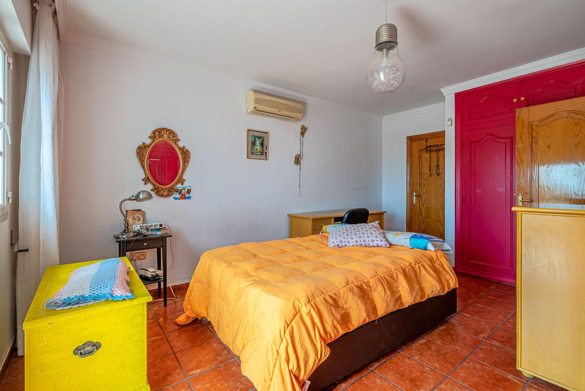 6 Bed Townhouse for sale in Benalmadena Costa Costa Del Sol, Málaga, Spain
