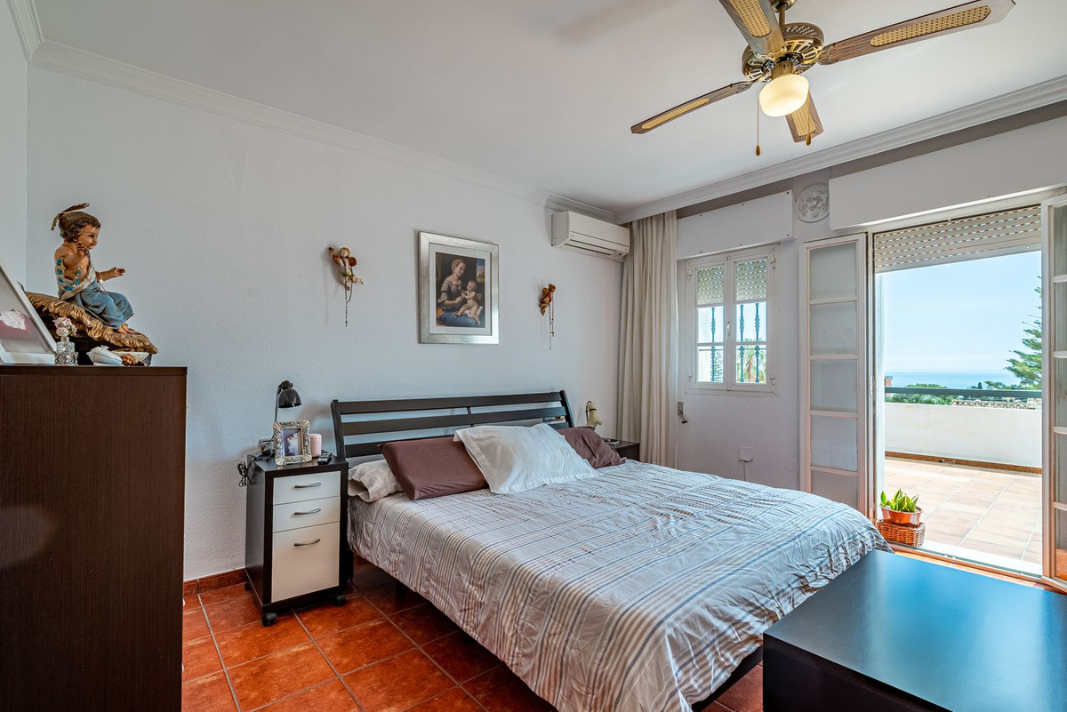 6 Bed Townhouse for sale in Benalmadena Costa Costa Del Sol, Málaga, Spain