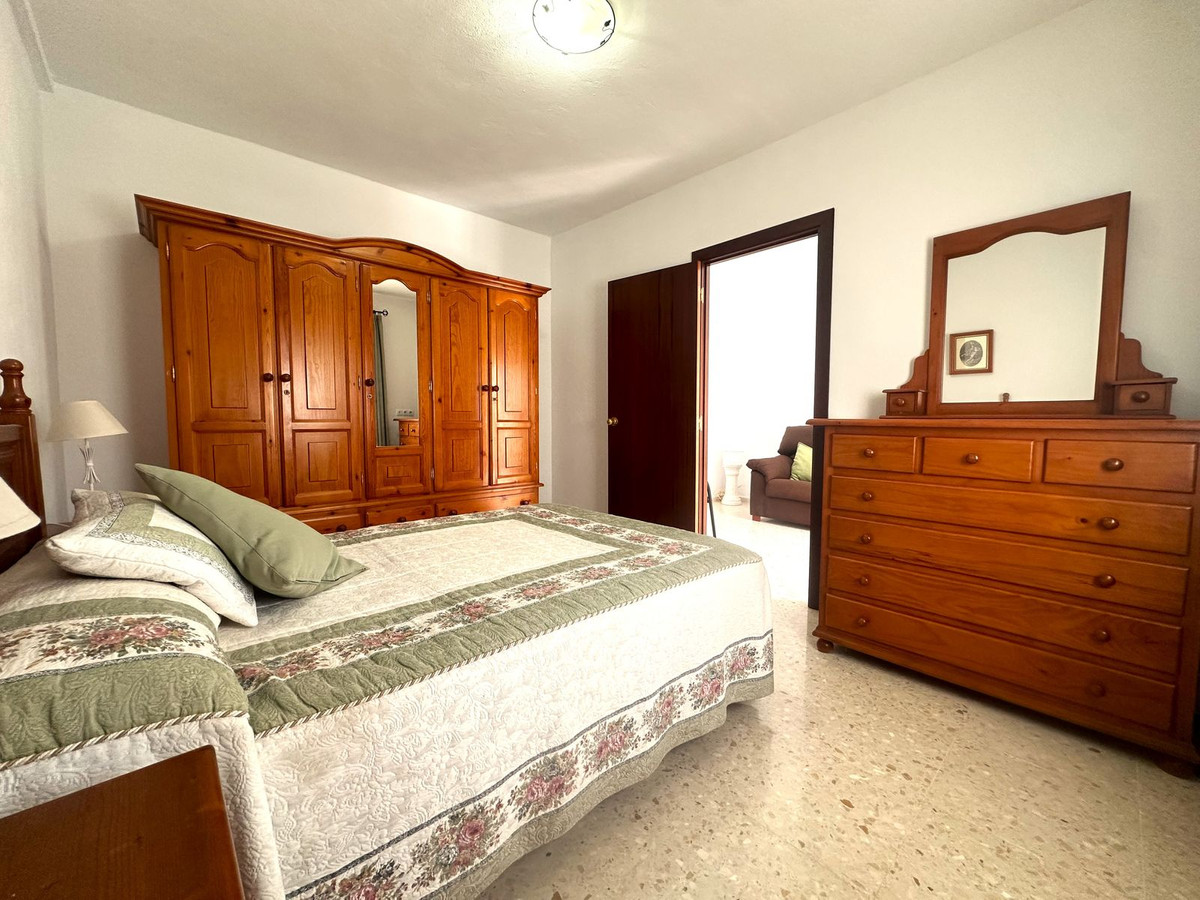 Se vende Apartamento Planta Baja de 2 dormitorios en Costa Del Sol, Cadiz, España