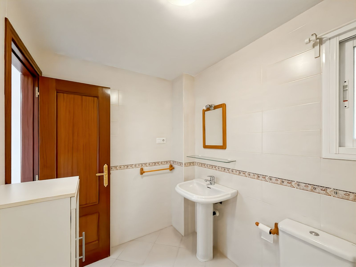 Se vende Apartamento Planta Media de 1 dormitorios en Costa Del Sol, Málaga, España