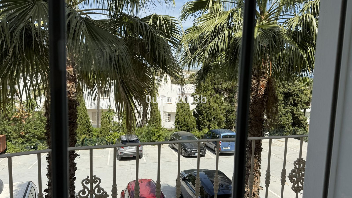 2 Bed Apartment for sale in Estepona Costa Del Sol, Málaga, Spain