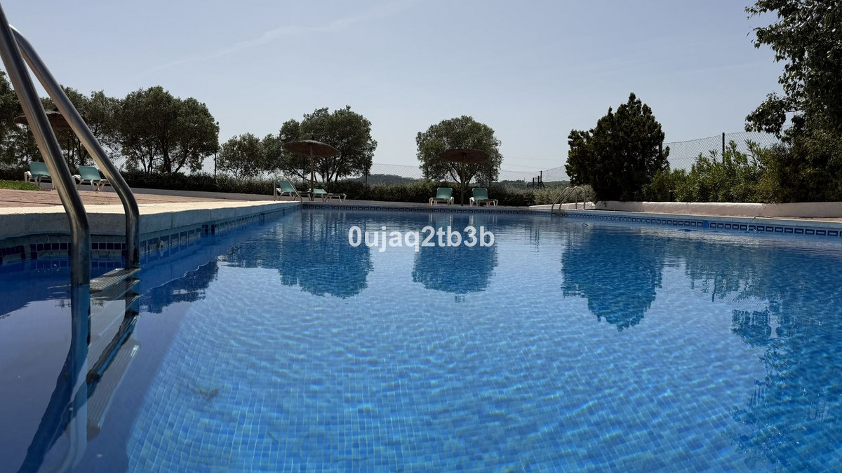 2 Bed Apartment for sale in Estepona Costa Del Sol, Málaga, Spain