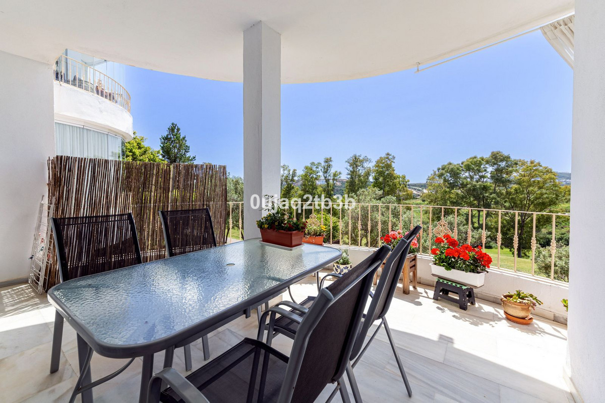 2 Bed Apartment for sale in Estepona Costa Del Sol, Málaga, Spain