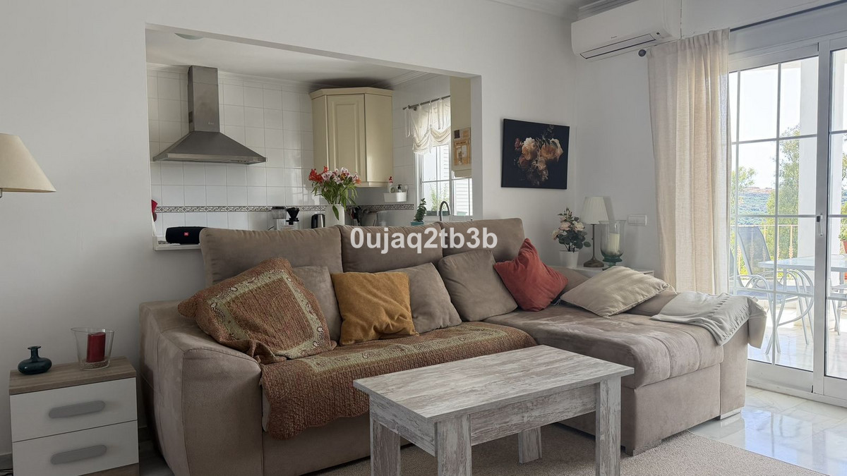 2 Bed Apartment for sale in Estepona Costa Del Sol, Málaga, Spain