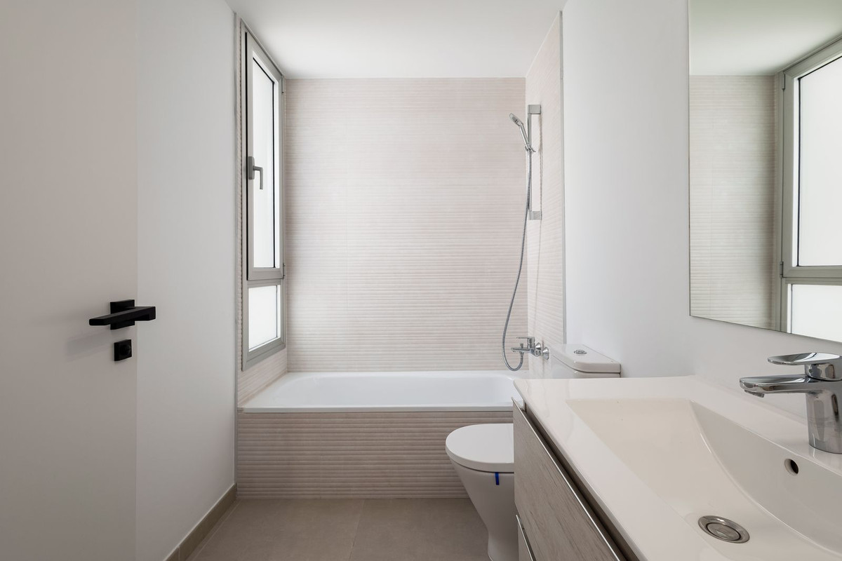 3 Bed Apartment for sale in Cancelada Costa Del Sol, Málaga, Spain