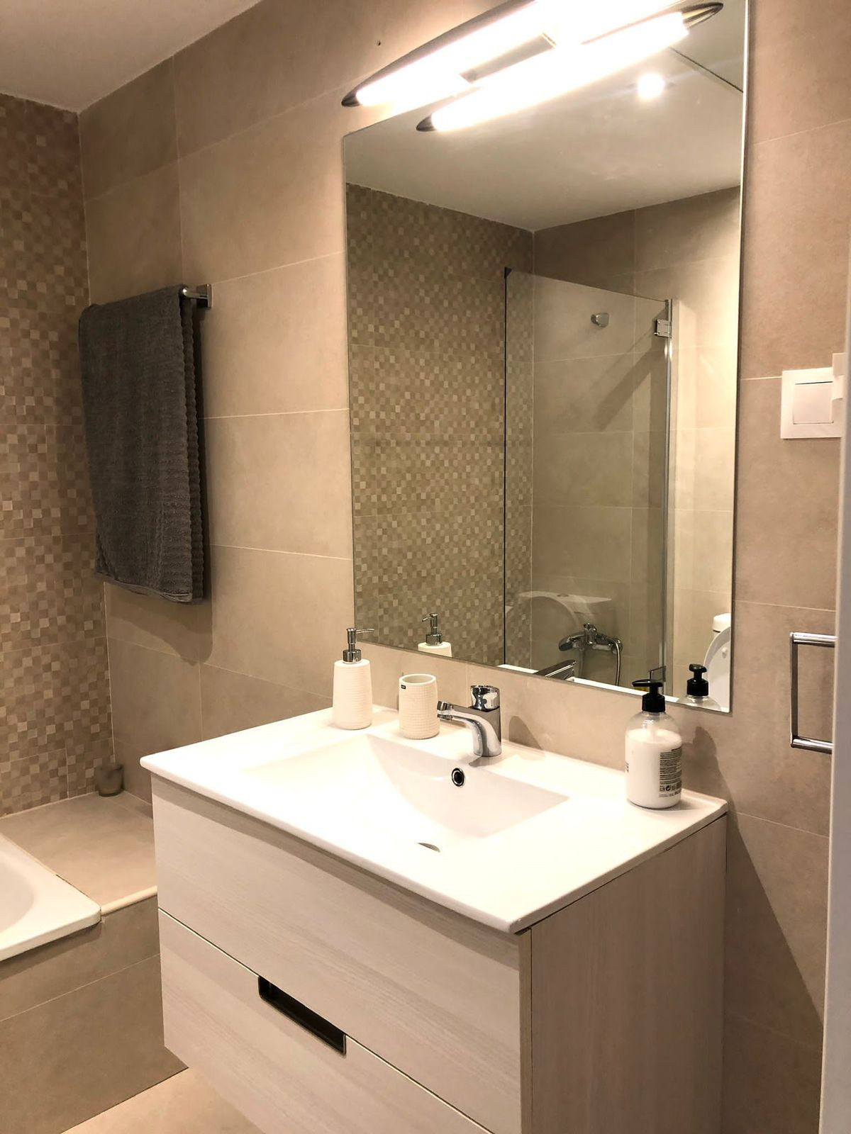 Se vende Apartamento en Planta Última de 3 dormitorios en Costa Del Sol, Málaga, España