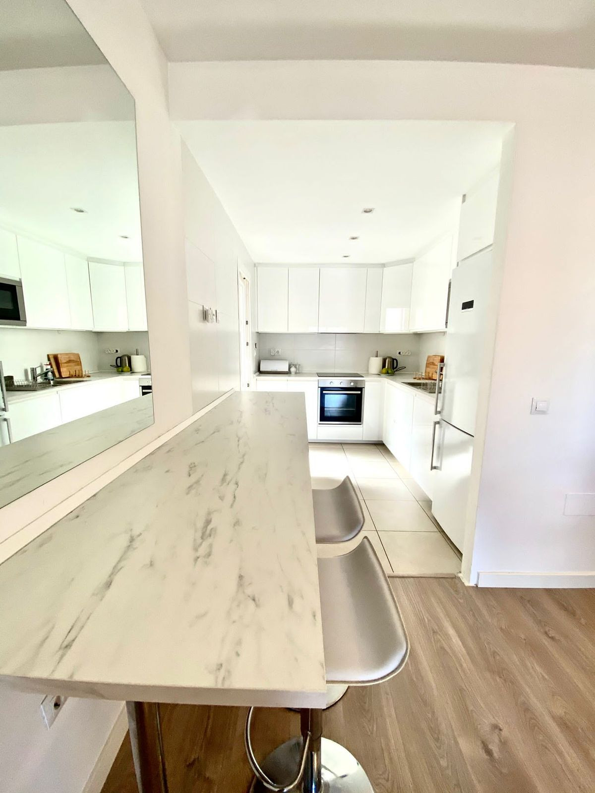 Se vende Apartamento en Planta Última de 3 dormitorios en Costa Del Sol, Málaga, España