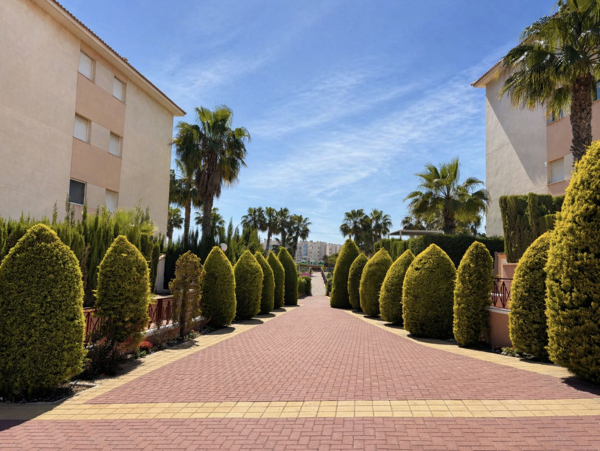 3 Bed Apartment for sale in Orihuela Costa Costa Blanca, Alicante, Spain