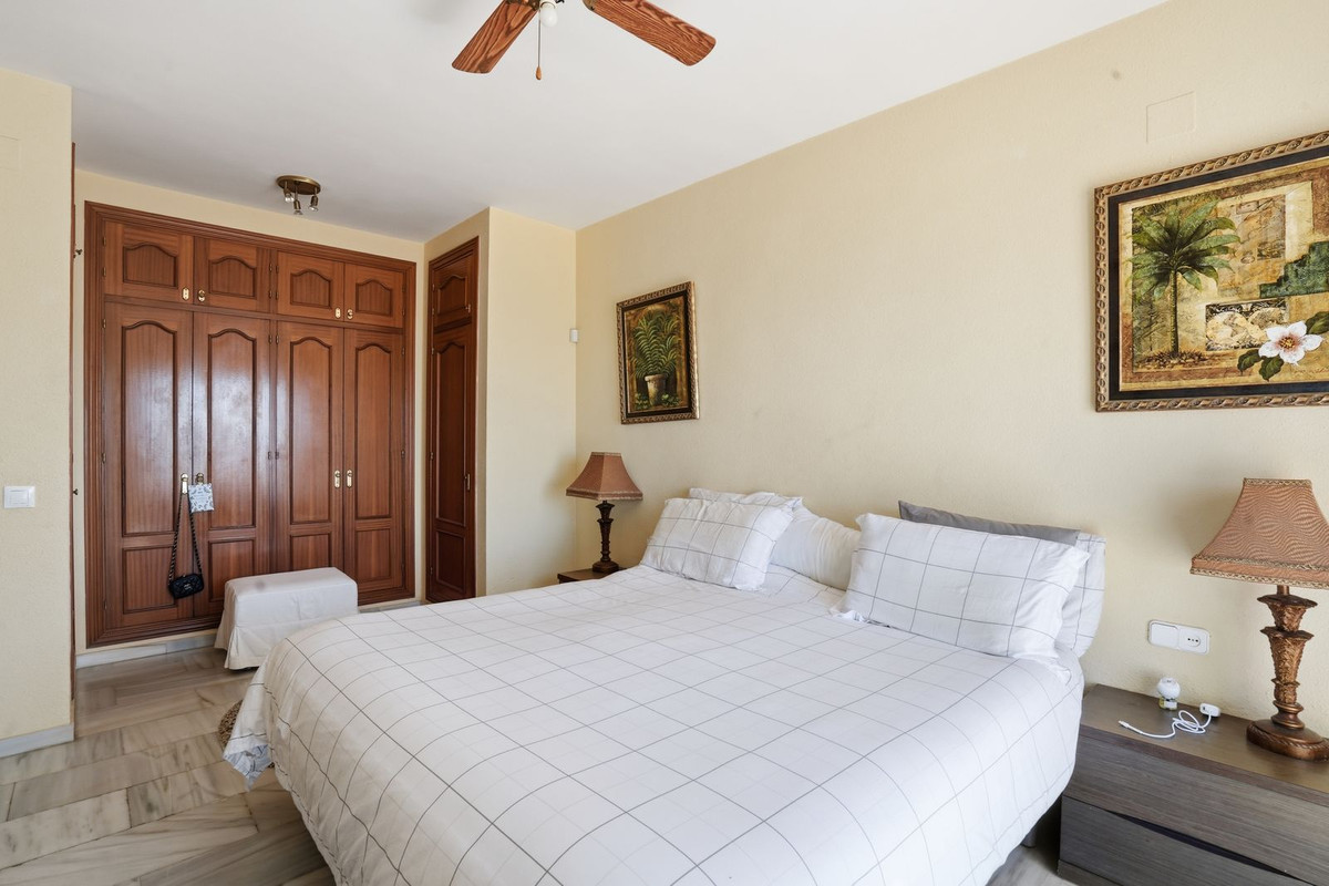 6 Bed Townhouse for sale in Benalmadena Costa Del Sol, Málaga, Spain