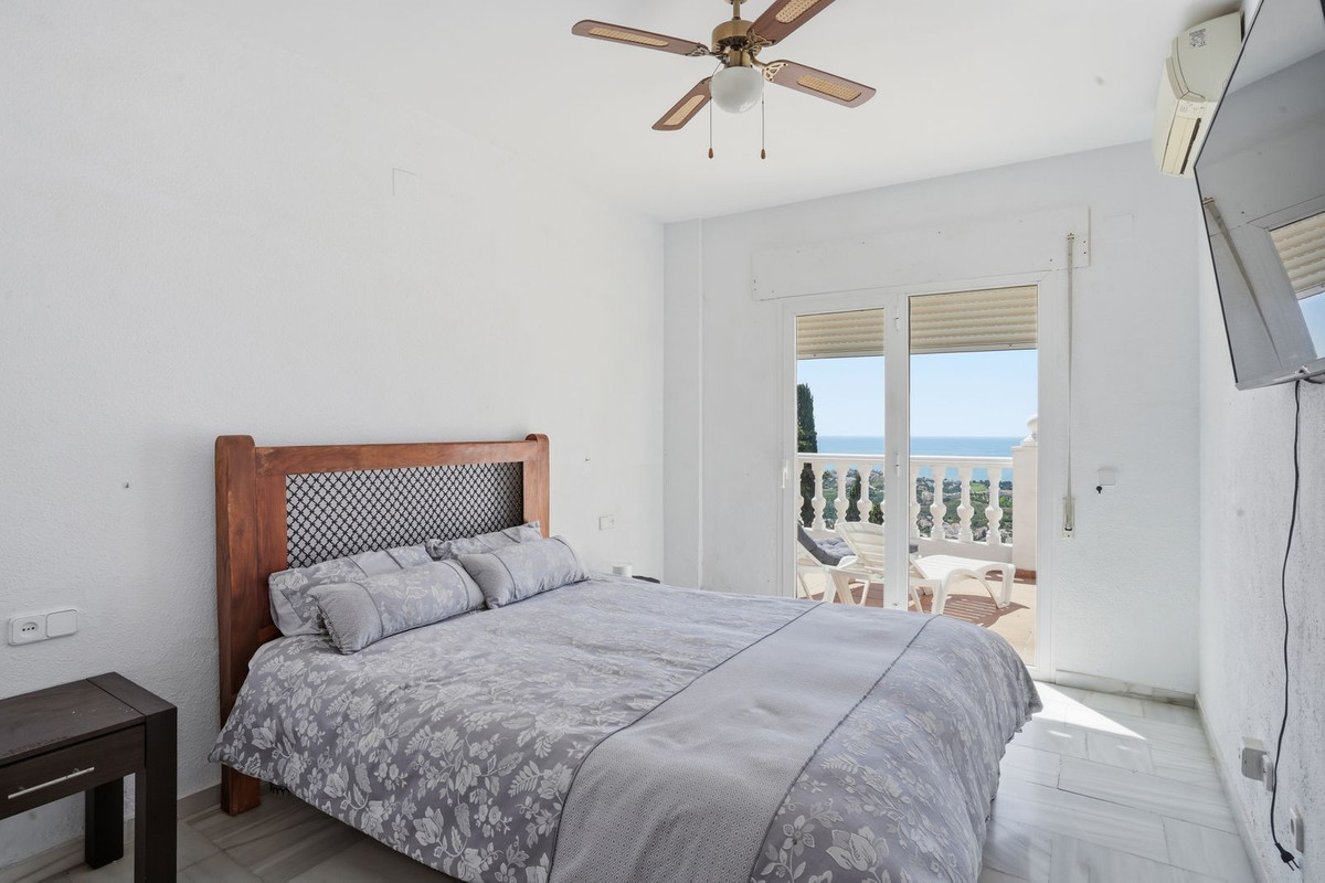 6 Bed Townhouse for sale in Benalmadena Costa Del Sol, Málaga, Spain