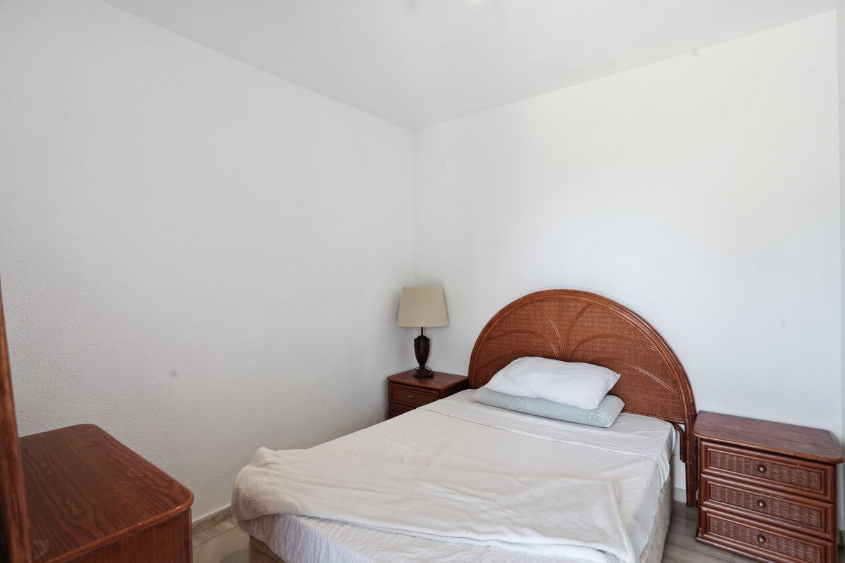 6 Bed Townhouse for sale in Benalmadena Costa Del Sol, Málaga, Spain