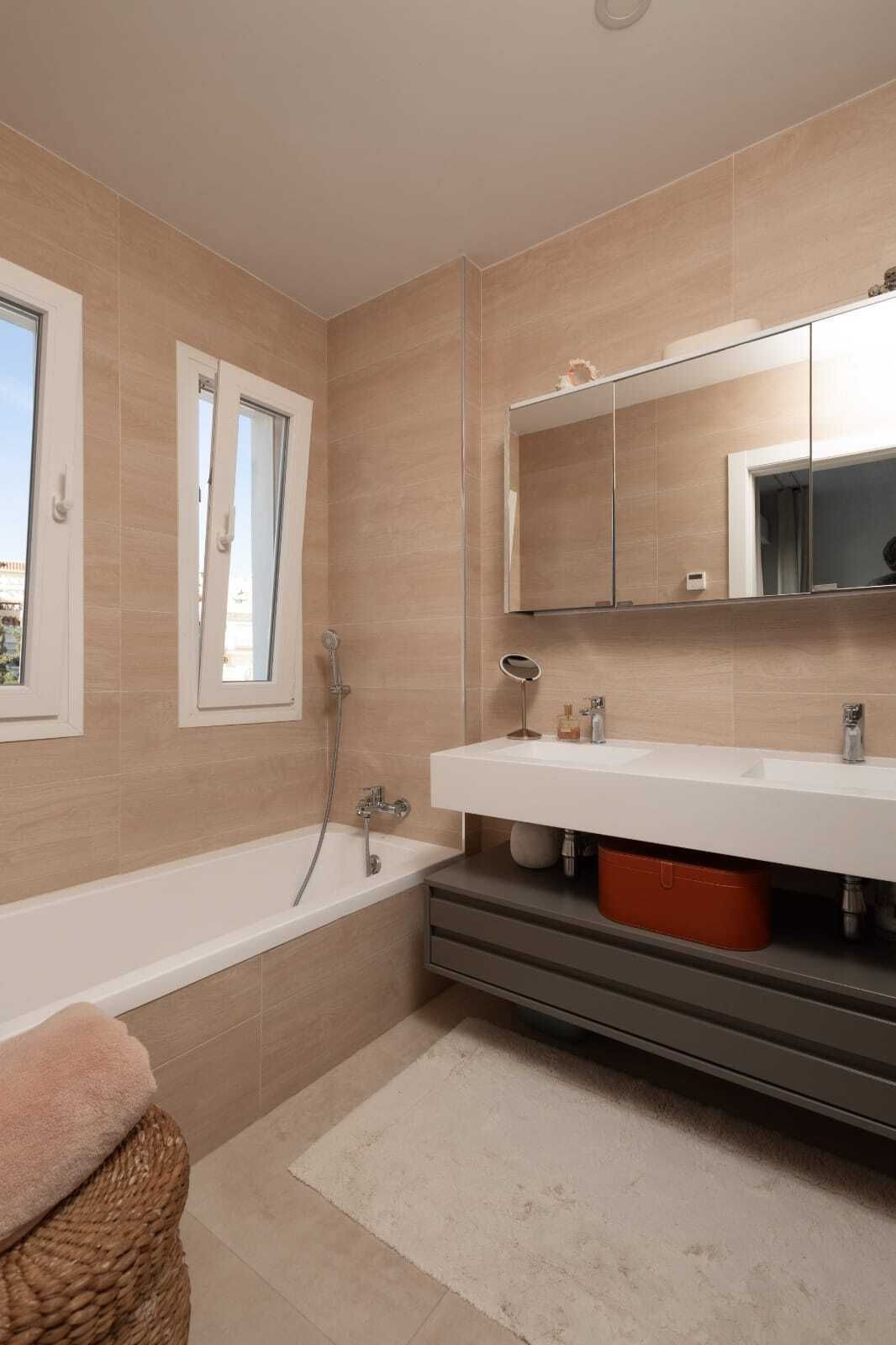 4 Bed Townhouse for sale in Calahonda Costa Del Sol, Málaga, Spain