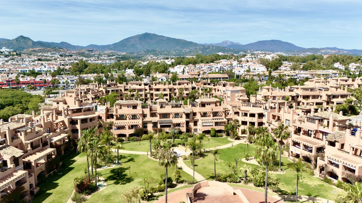 Se vende Apartamento Planta Media de 2 dormitorios en Costa Del Sol, Málaga, España