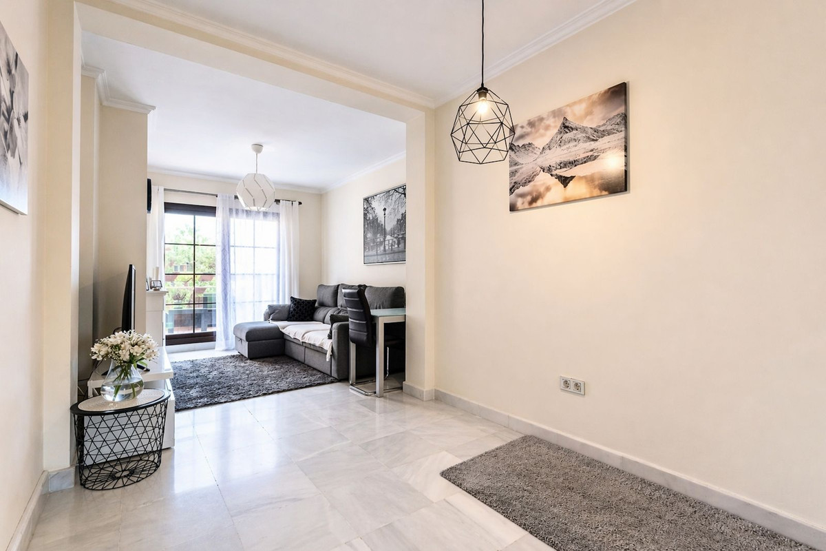 Se vende Apartamento Planta Media de 2 dormitorios en Costa Del Sol, Málaga, España