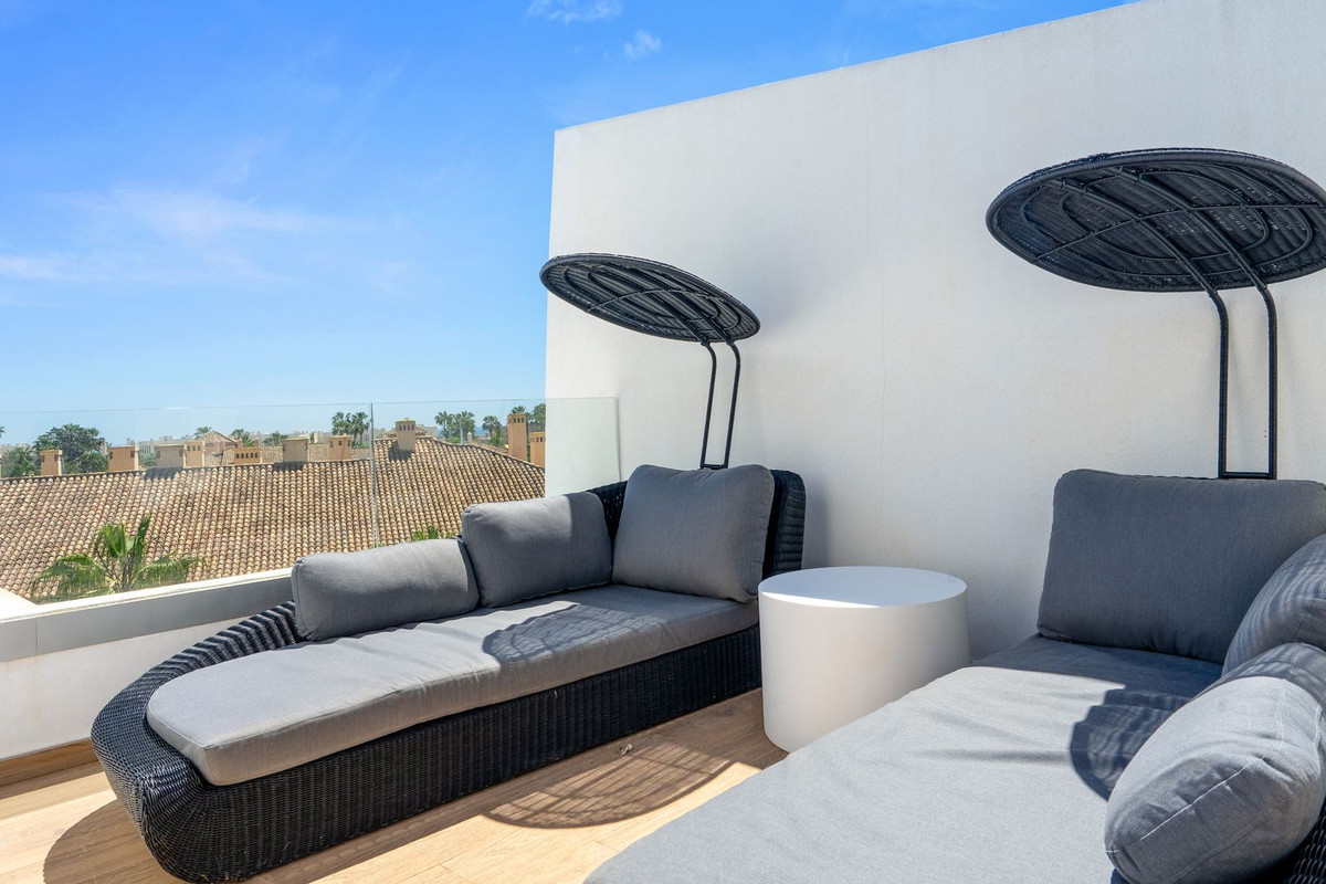3 Bed Apartment for sale in Sotogrande Puerto Costa Del Sol, Cádiz, Spain