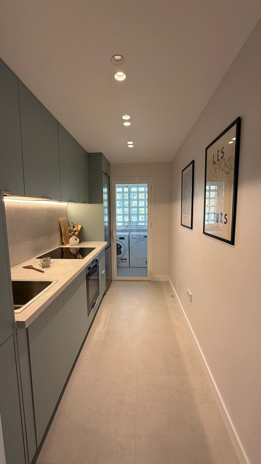 Se vende Apartamento Planta Media de 2 dormitorios en Costa Del Sol, Málaga, España