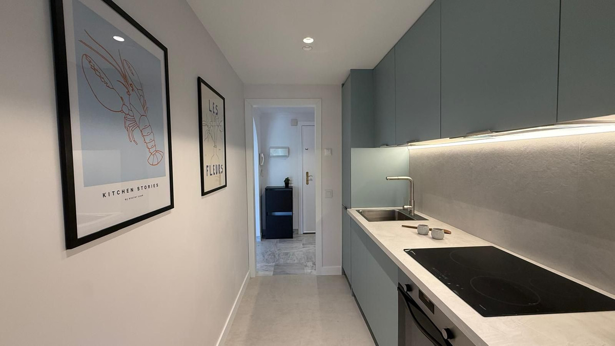 Se vende Apartamento Planta Media de 2 dormitorios en Costa Del Sol, Málaga, España