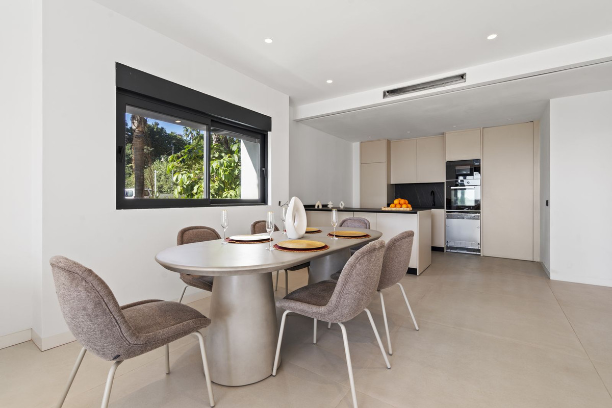 Se vende Dúplex de 5 dormitorios en Costa Del Sol, Málaga, España