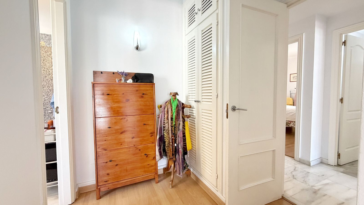 4 Bed Apartment for sale in Marbella Costa Del Sol, Málaga, Spain