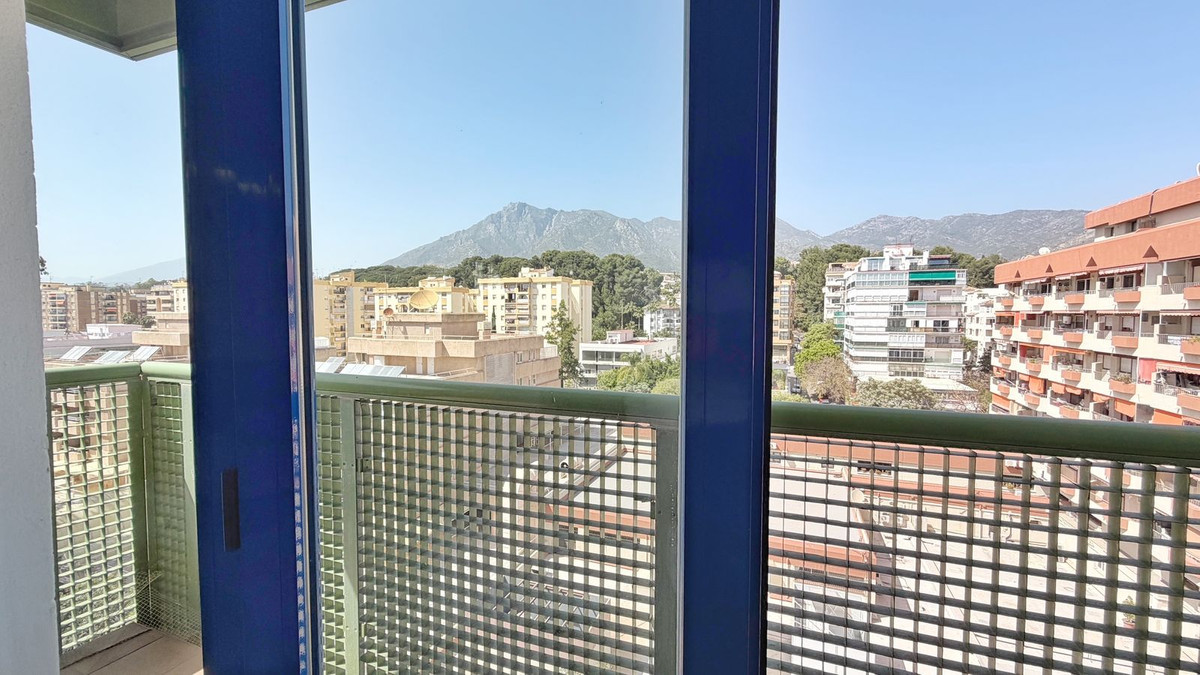 4 Bed Apartment for sale in Marbella Costa Del Sol, Málaga, Spain