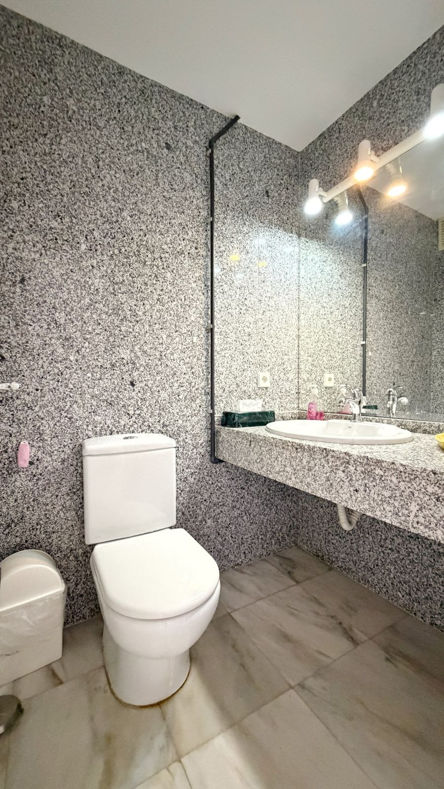 4 Bed Apartment for sale in Marbella Costa Del Sol, Málaga, Spain