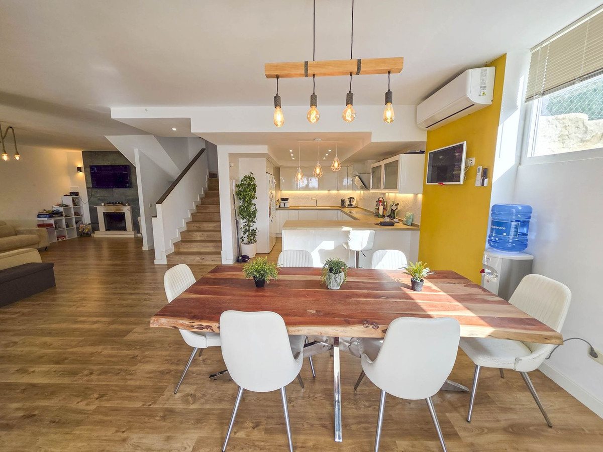 Se vende Pareada de 2 dormitorios en Costa Del Sol, Málaga, España