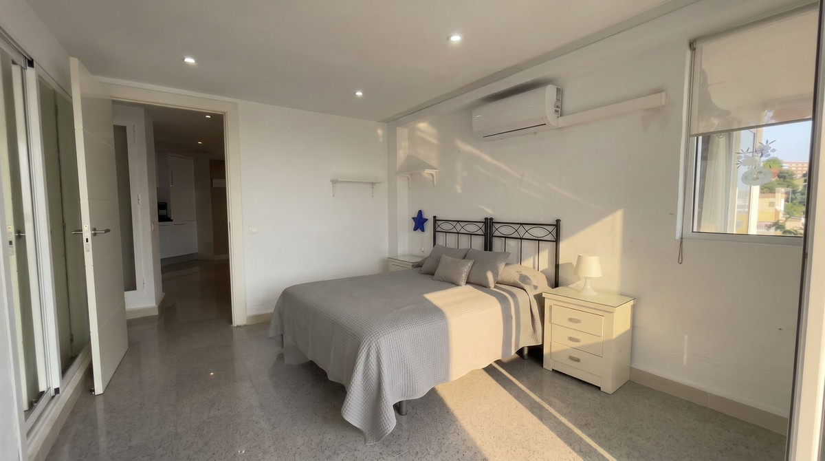 Se vende Apartamento Planta Media de 2 dormitorios en Costa Del Sol, Málaga, España