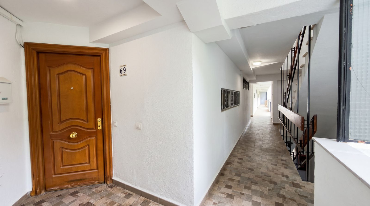 Se vende Apartamento Planta Media de 2 dormitorios en Costa Del Sol, Málaga, España