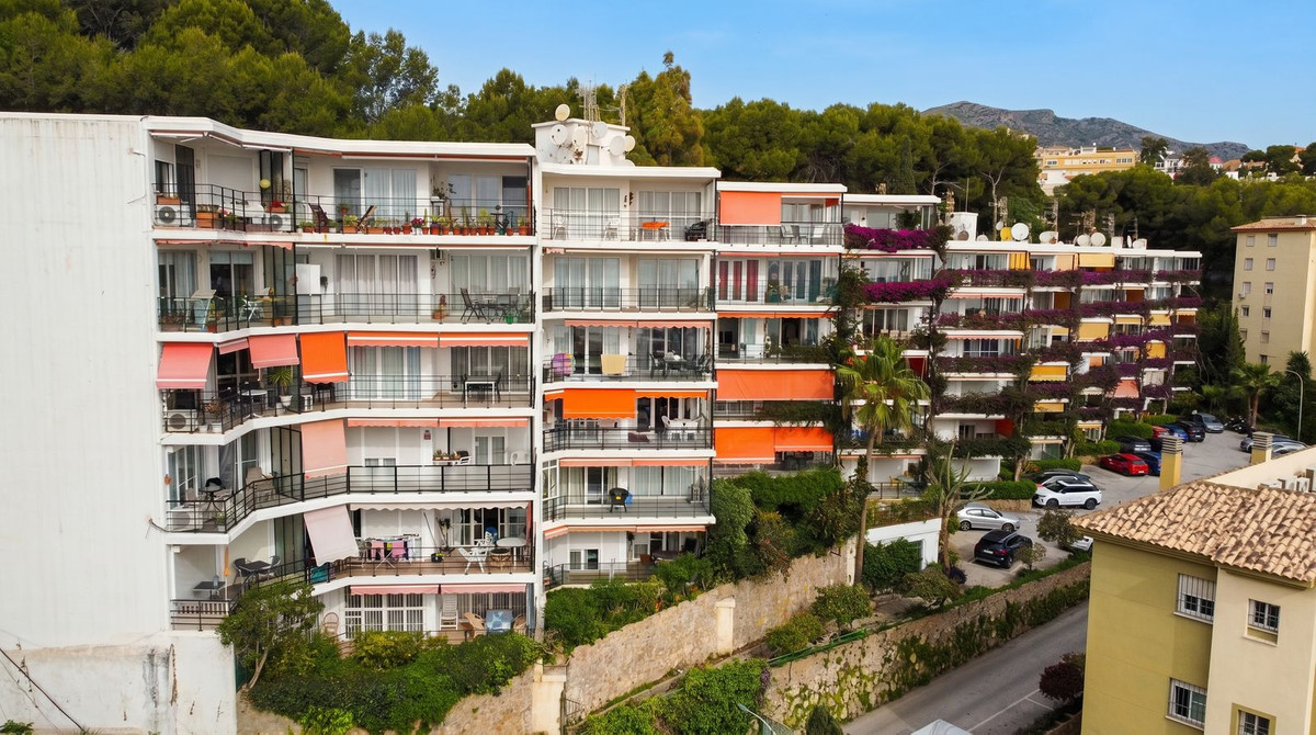 Se vende Apartamento Planta Media de 2 dormitorios en Costa Del Sol, Málaga, España