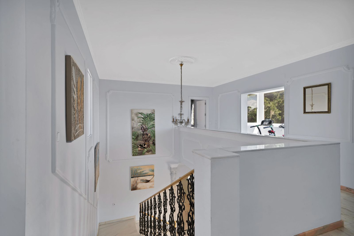10 Bed Townhouse for sale in Marbella Costa Del Sol, Málaga, Spain