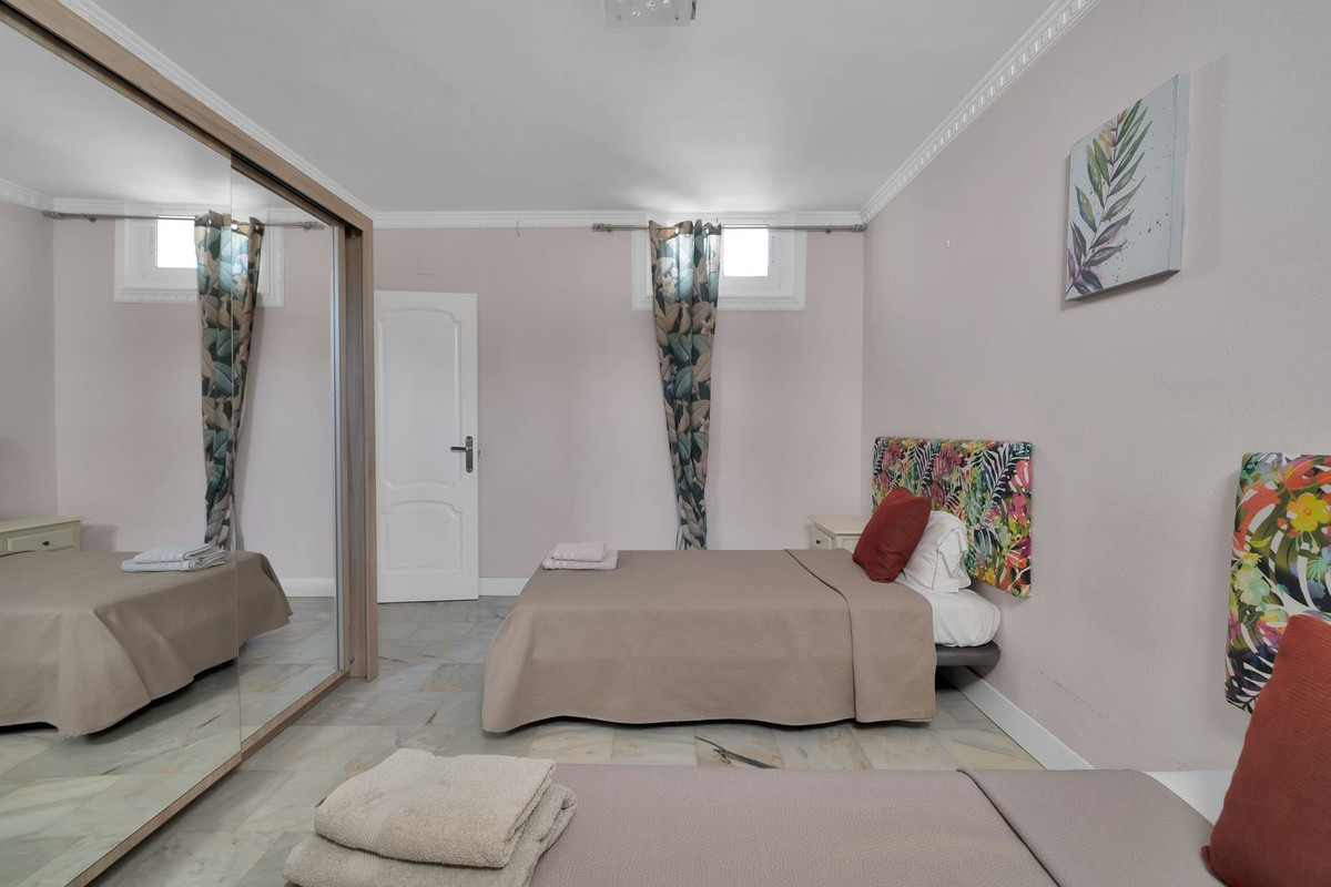 10 Bed Townhouse for sale in Marbella Costa Del Sol, Málaga, Spain