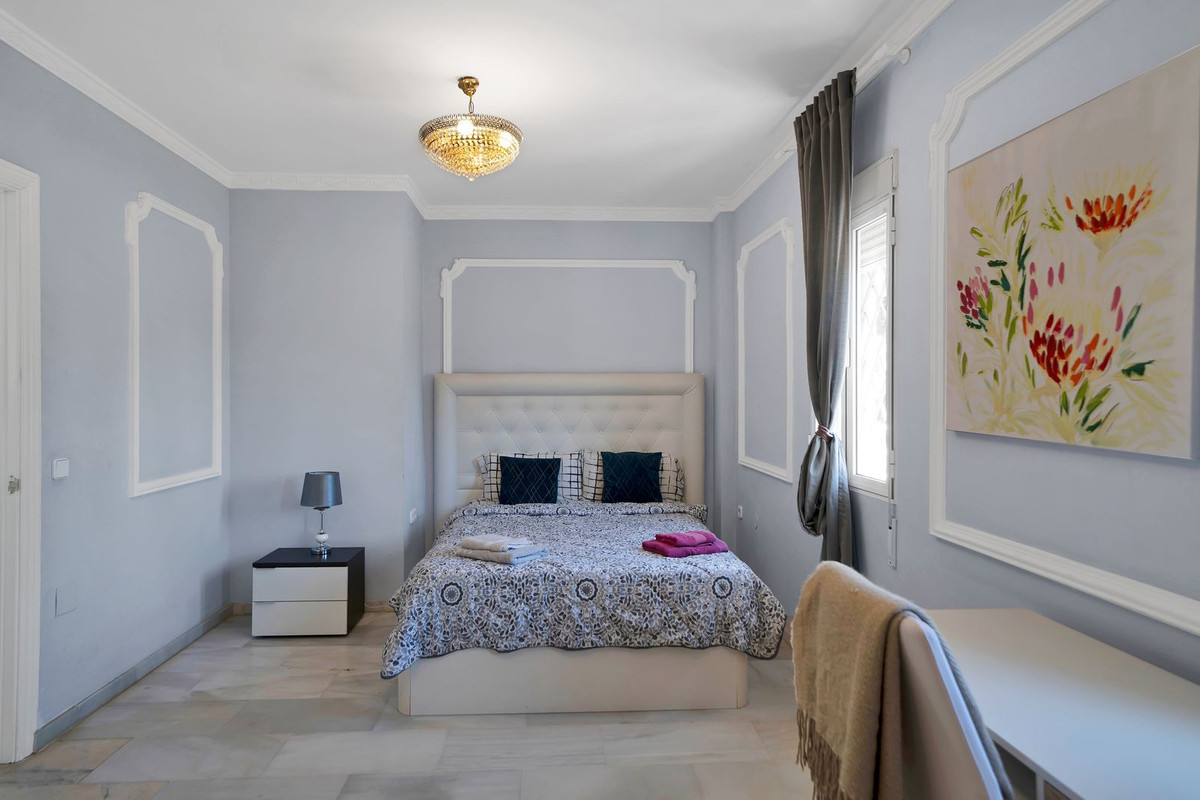 10 Bed Townhouse for sale in Marbella Costa Del Sol, Málaga, Spain