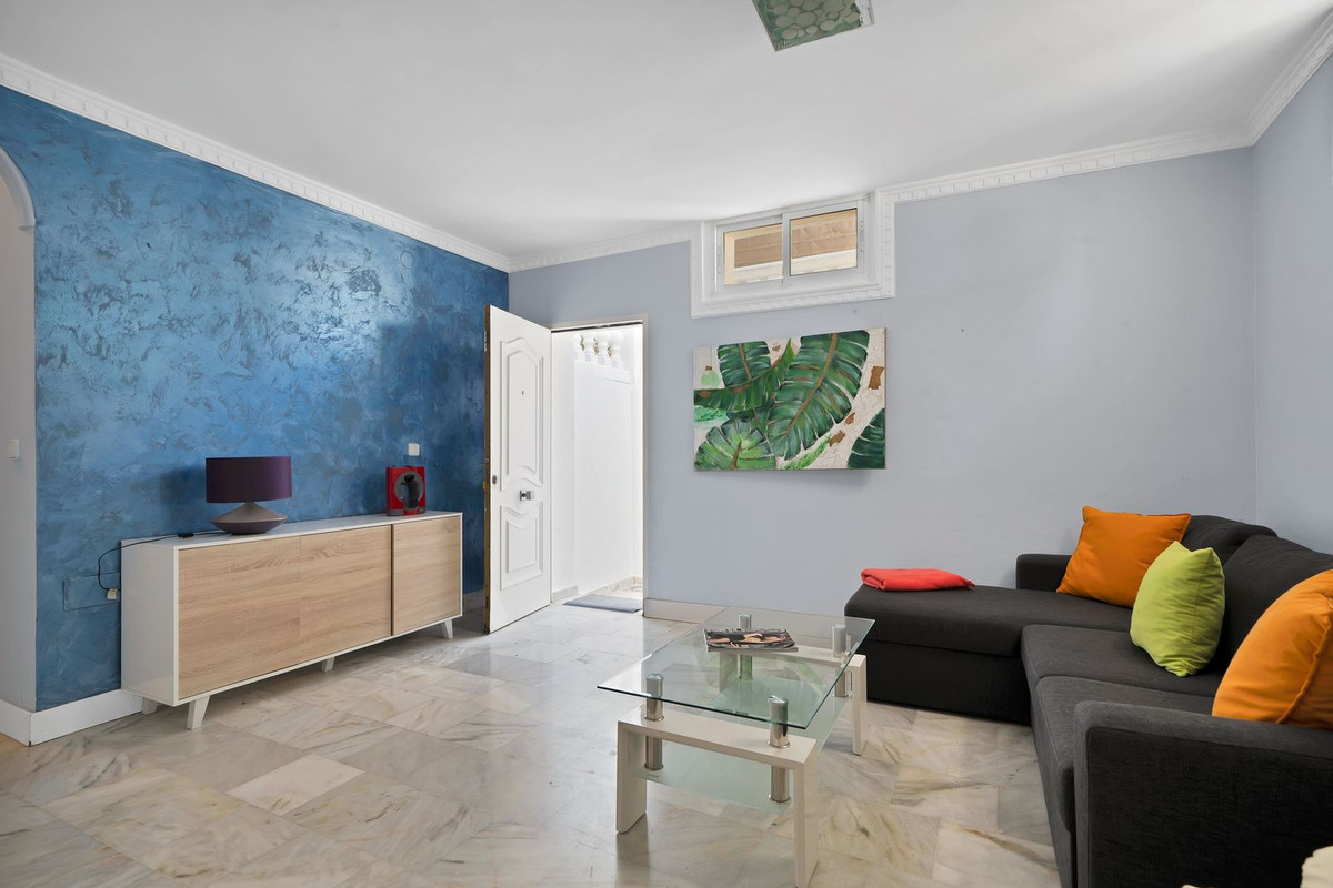 10 Bed Townhouse for sale in Marbella Costa Del Sol, Málaga, Spain