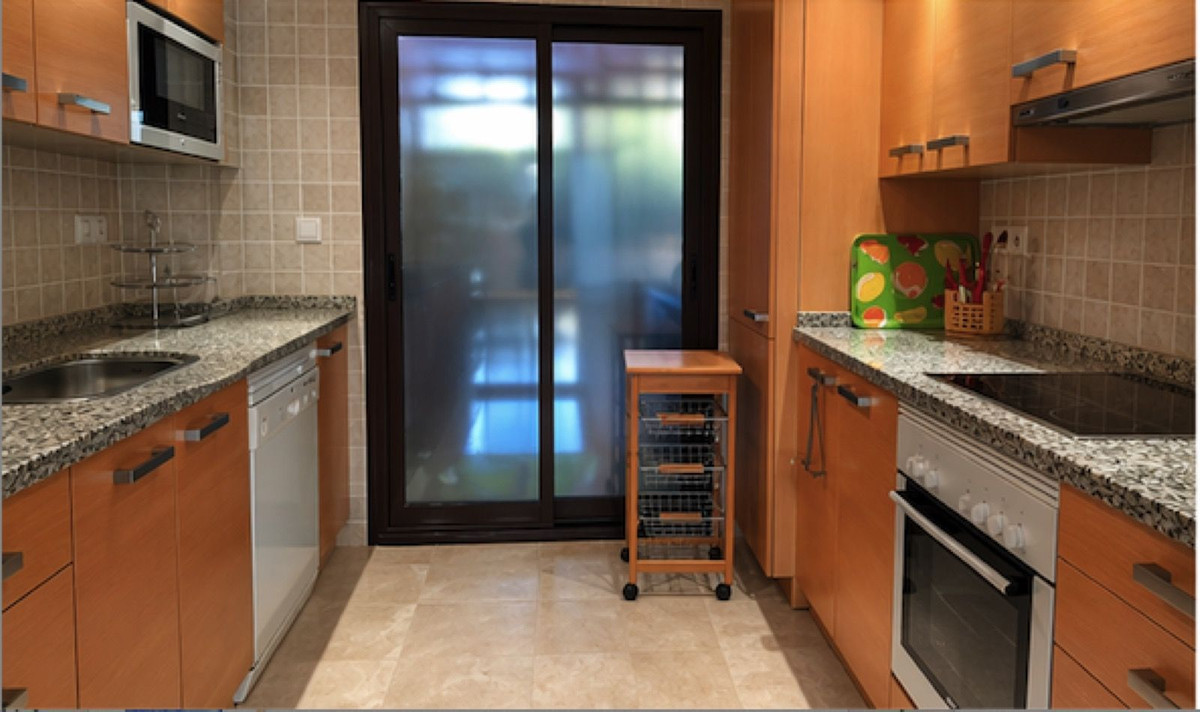 2 Bed Apartment for sale in Estepona Costa Del Sol, Málaga, Spain