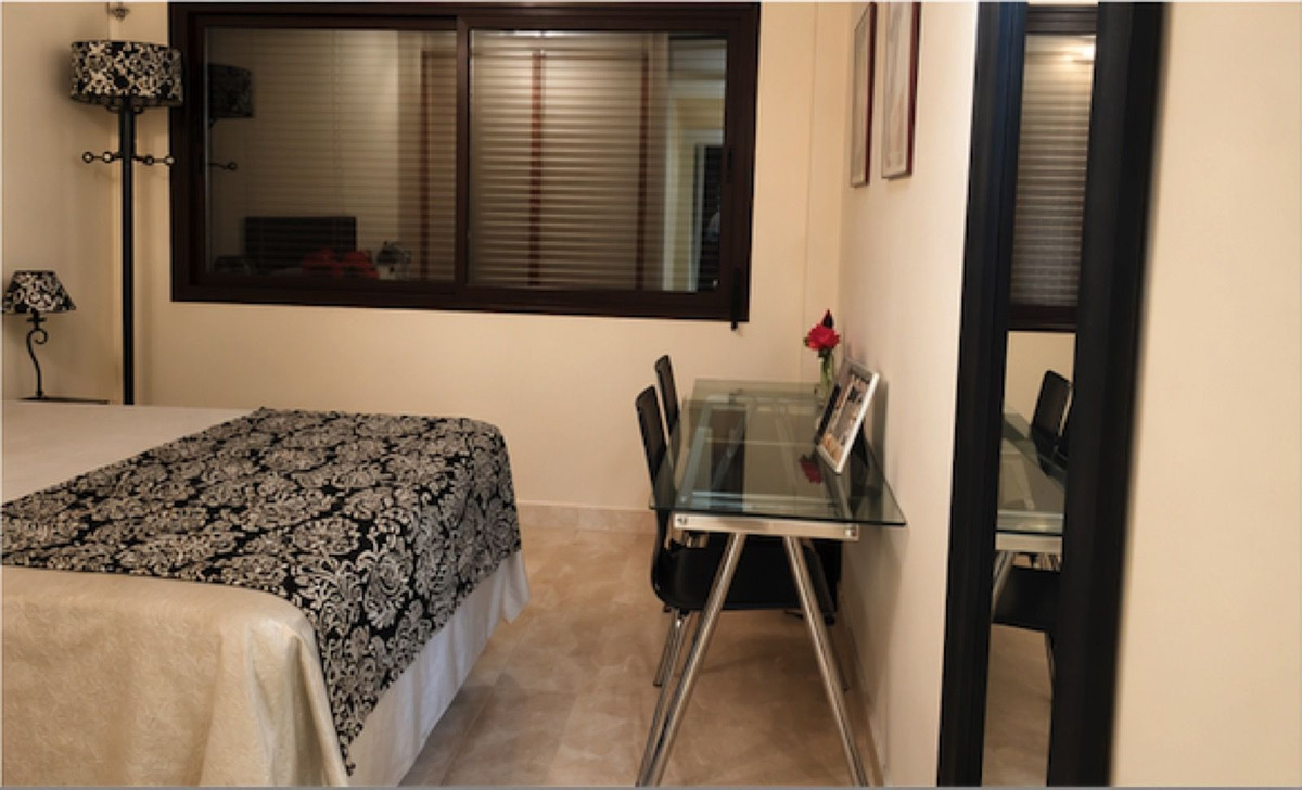 2 Bed Apartment for sale in Estepona Costa Del Sol, Málaga, Spain
