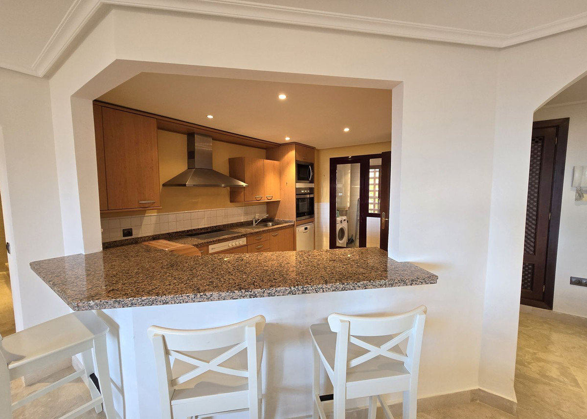 Se vende Apartamento Planta Media de 2 dormitorios en Costa Del Sol, Málaga, España