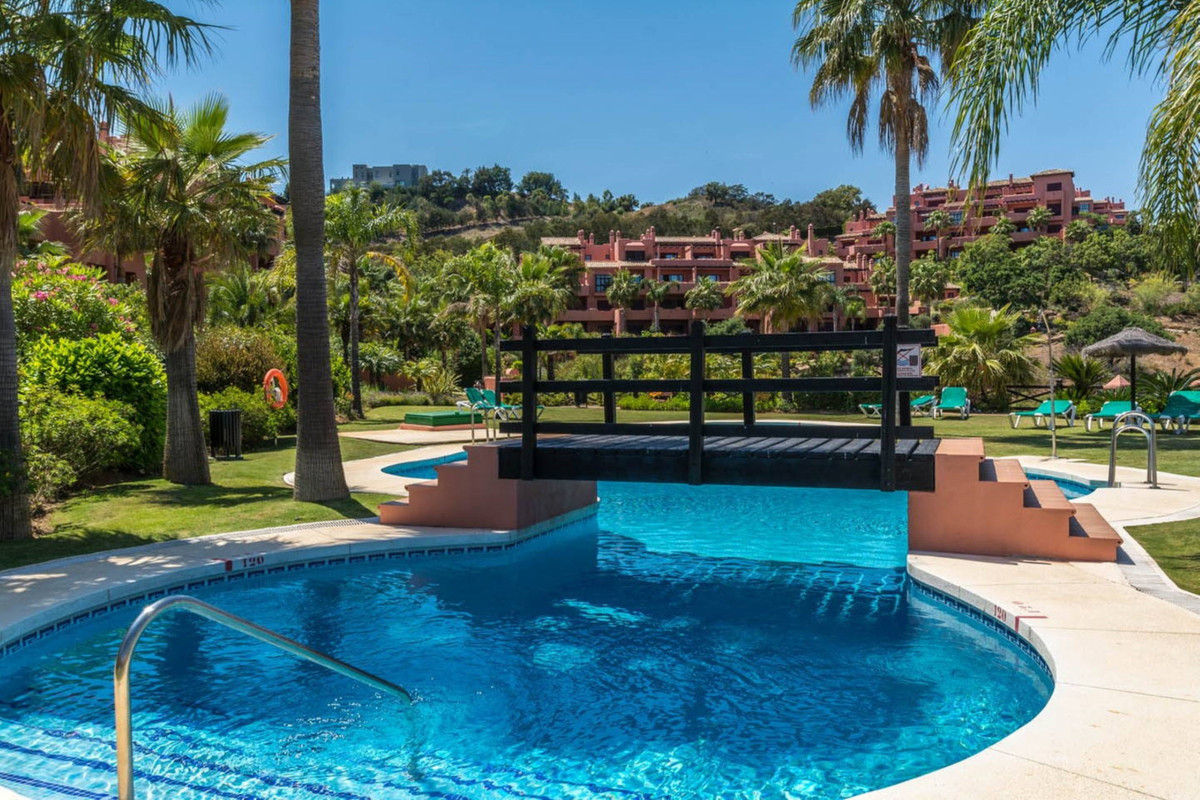 Se vende Apartamento Planta Media de 2 dormitorios en Costa Del Sol, Málaga, España