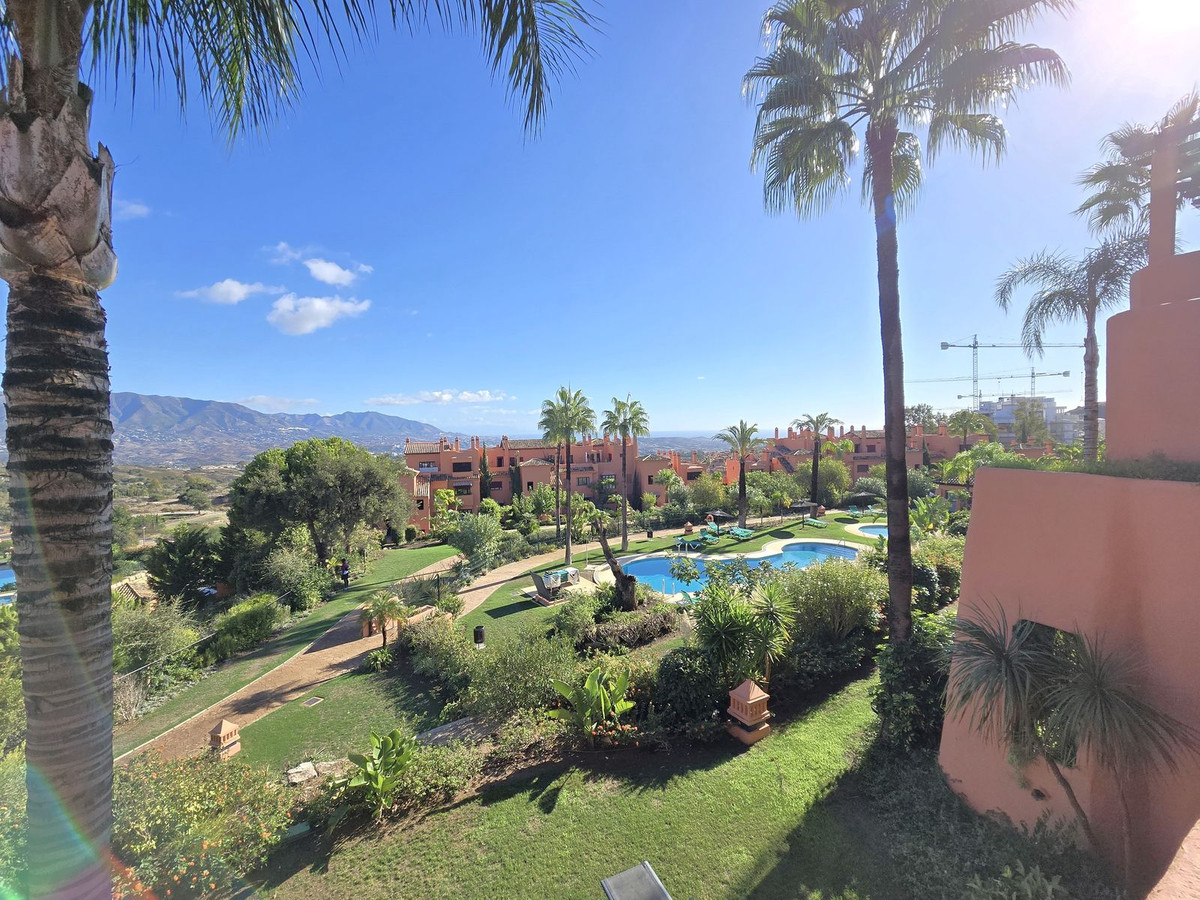 Se vende Apartamento Planta Media de 2 dormitorios en Costa Del Sol, Málaga, España
