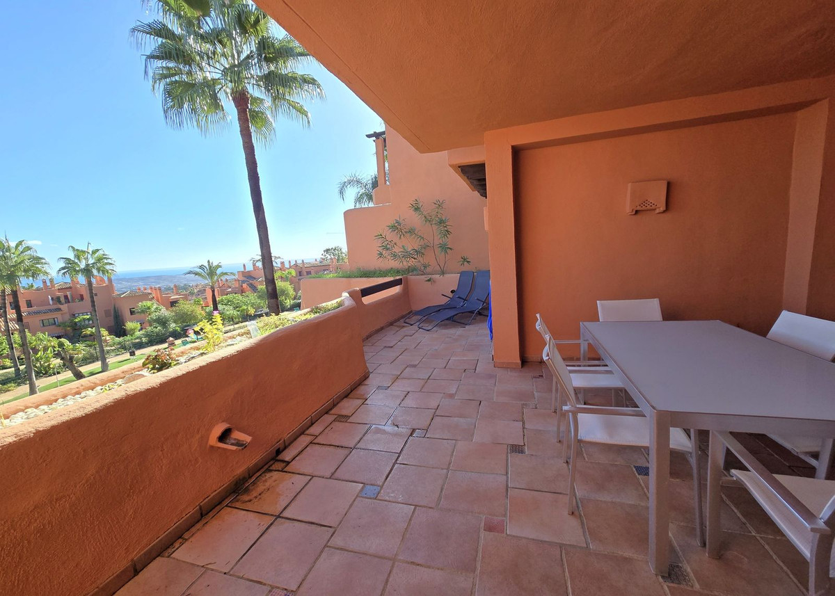 Se vende Apartamento Planta Media de 2 dormitorios en Costa Del Sol, Málaga, España