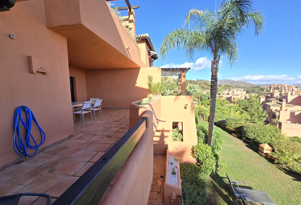 Se vende Apartamento Planta Media de 2 dormitorios en Costa Del Sol, Málaga, España