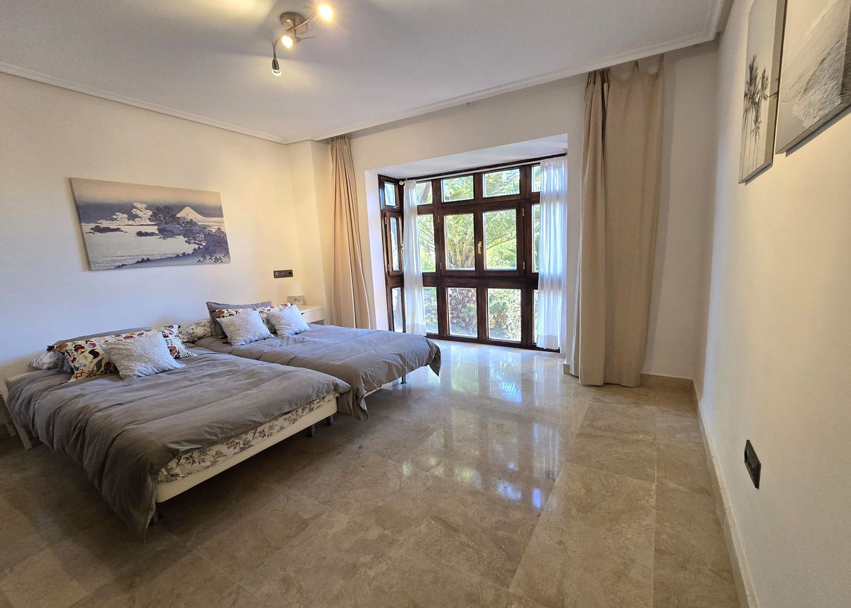 Se vende Apartamento Planta Media de 2 dormitorios en Costa Del Sol, Málaga, España