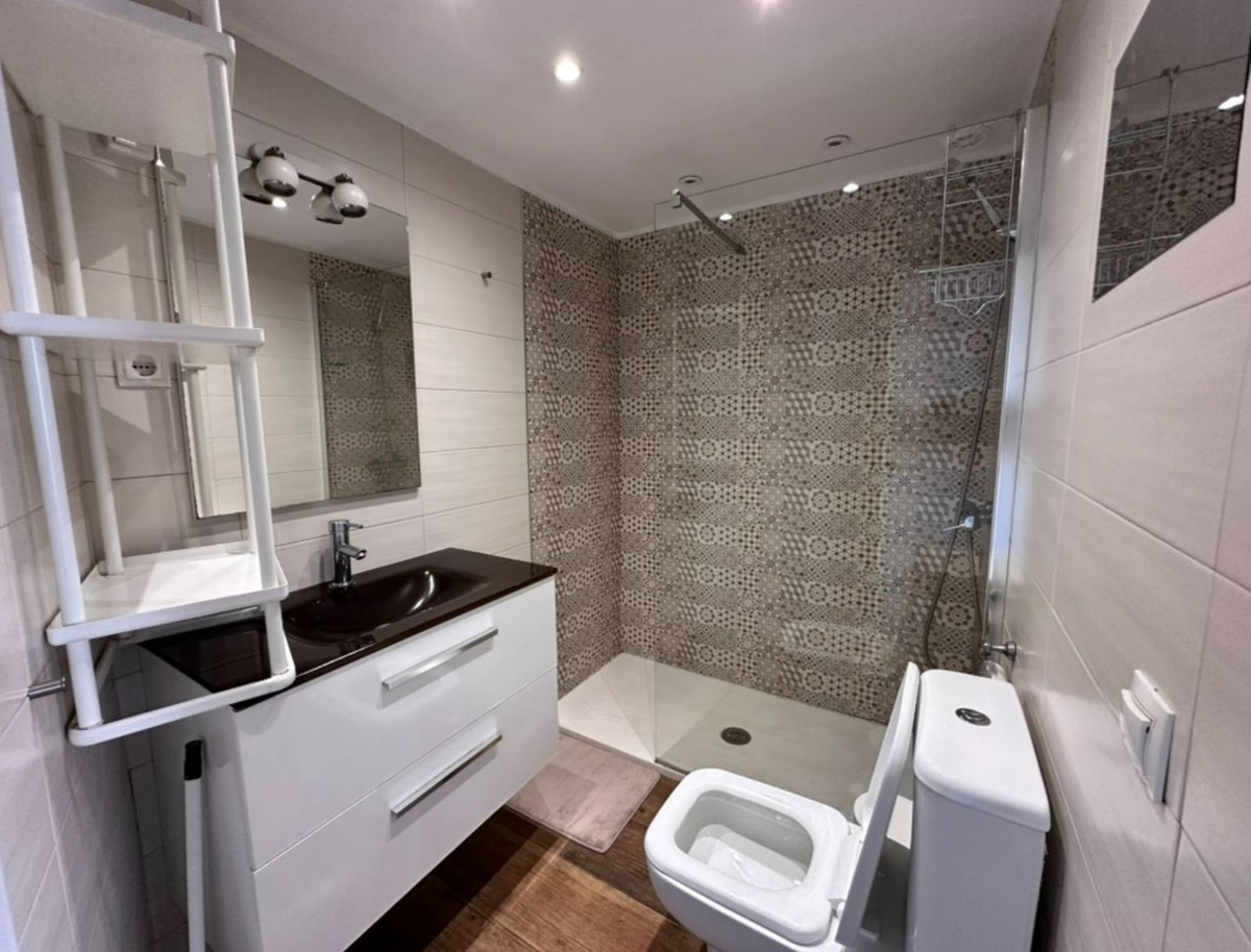 Se vende Estudio Planta Media de 1 dormitorios en Costa Del Sol, Málaga, España