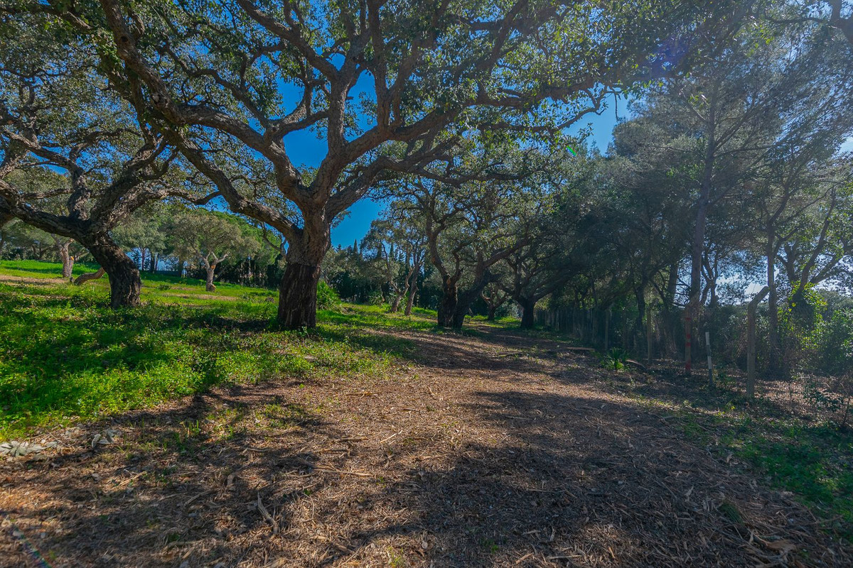 Se vende Terreno Urbano  en Costa Del Sol, Cadiz, España