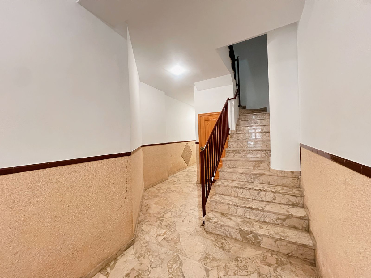2 Bed Apartment for sale in Estepona Costa Del Sol, Málaga, Spain