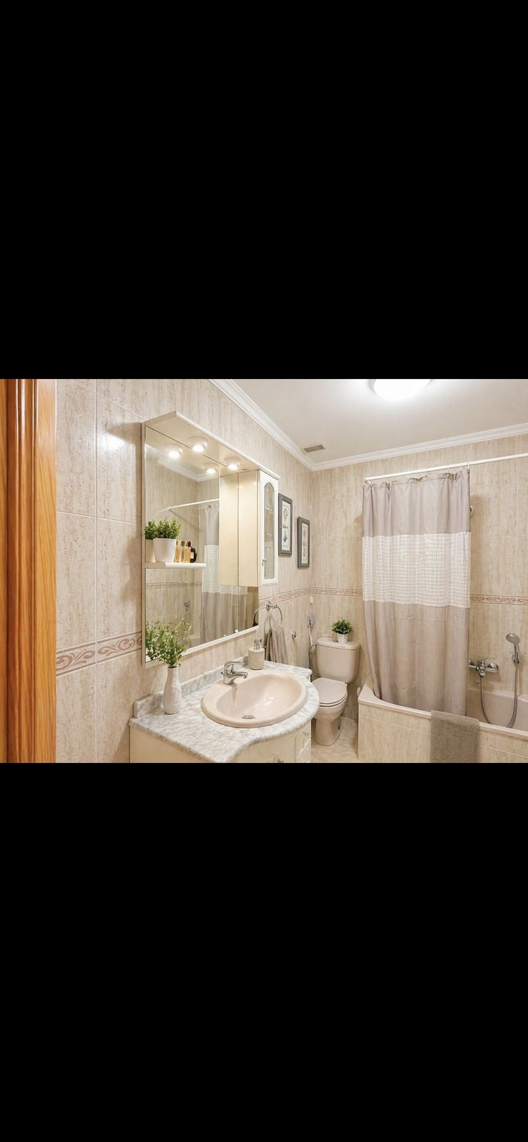 2 Bed Apartment for sale in Estepona Costa Del Sol, Málaga, Spain