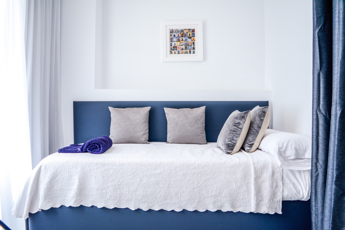 2 Bed Apartment for sale in Puerto Banús Costa Del Sol, Málaga, Spain
