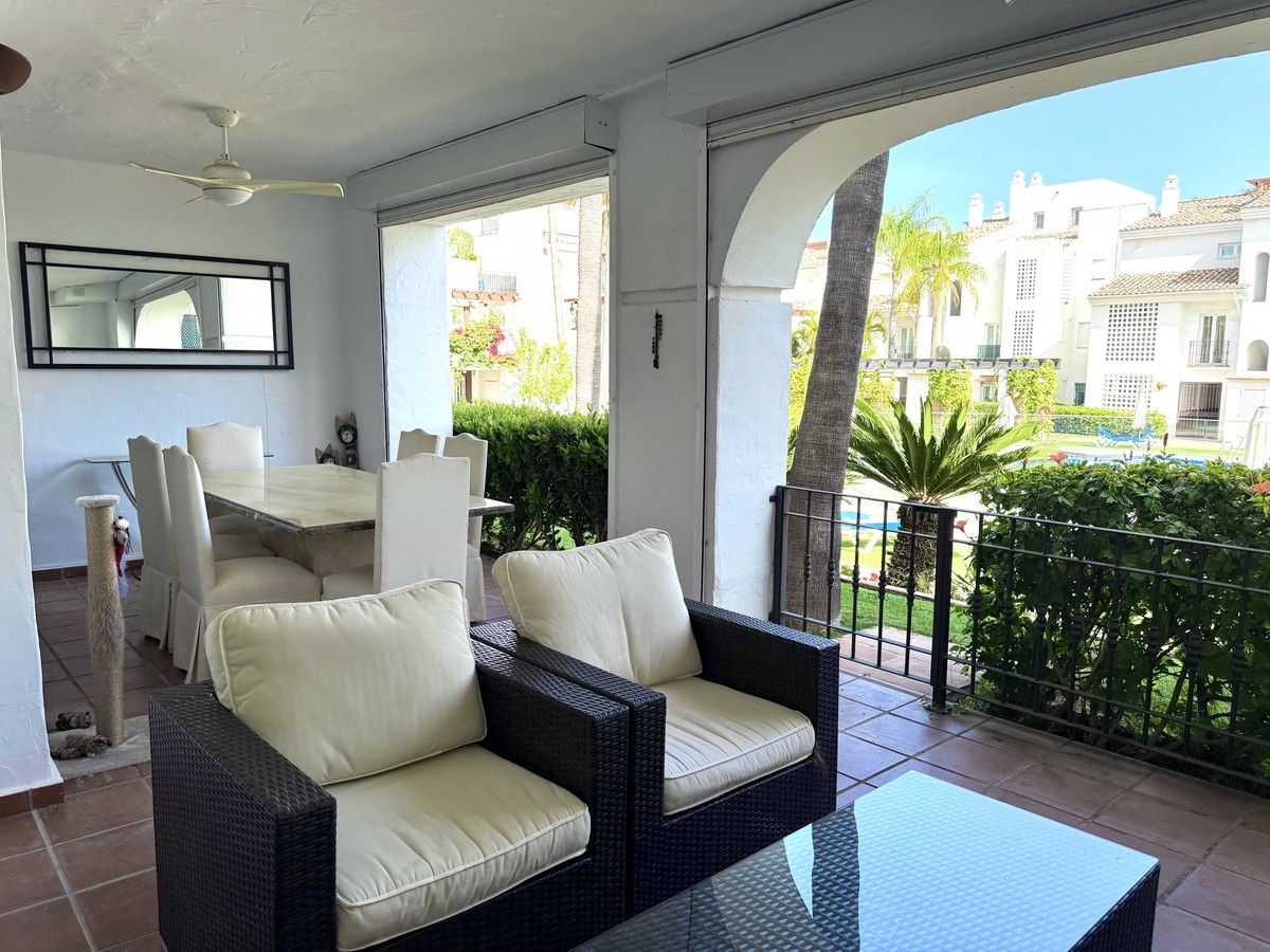 Se vende Apartamento Planta Media de 3 dormitorios en Costa Del Sol, Málaga, España
