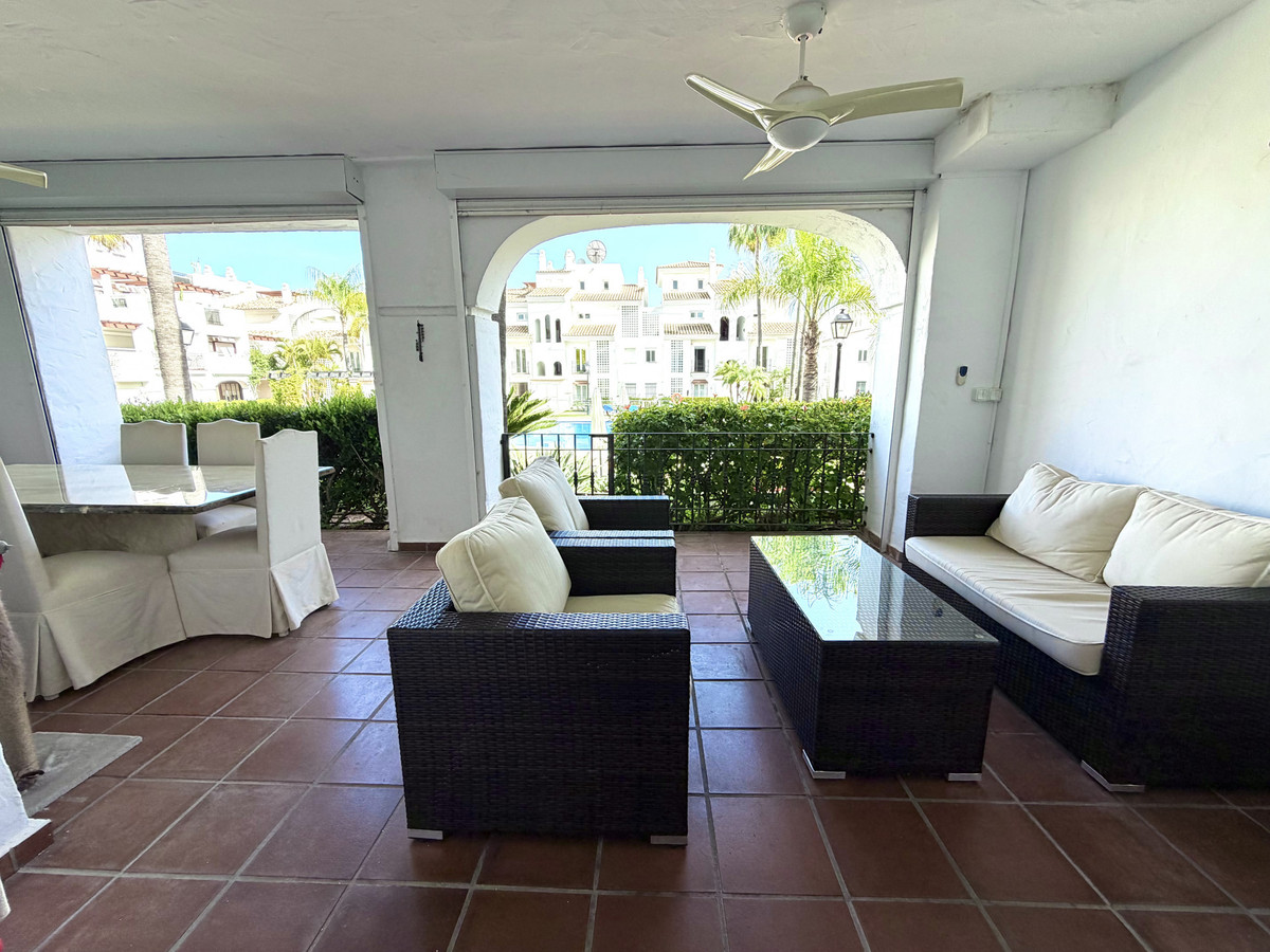Se vende Apartamento Planta Media de 3 dormitorios en Costa Del Sol, Málaga, España